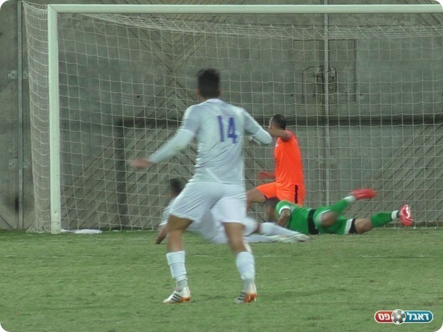 עמית שמש מונע שער מעטיה (שקד מורג)